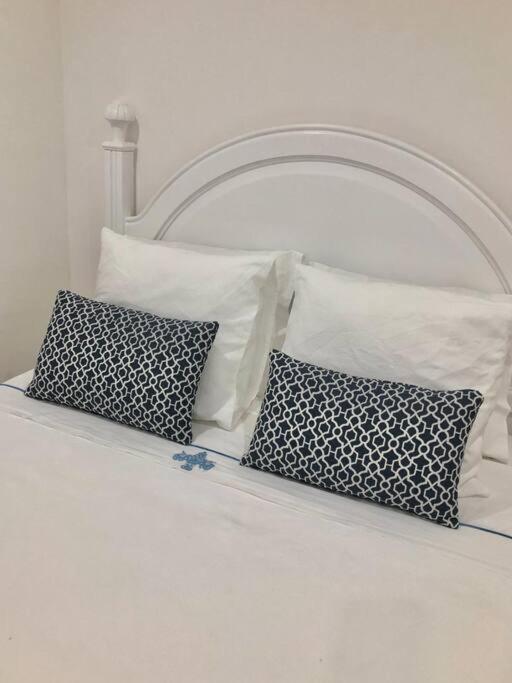 A&C Cozy Apartment เอลวัช ภายนอก รูปภาพ